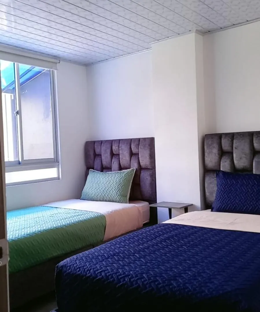 Aparta Hotel Los Nogales , Cerca Al Aeropuerto Bogotá 0*,  Colombia